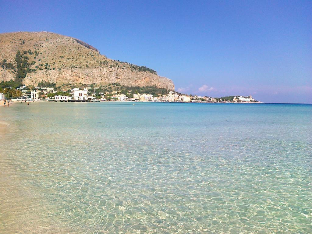 Villa Antigone Holiday House Mondello Zimmer foto